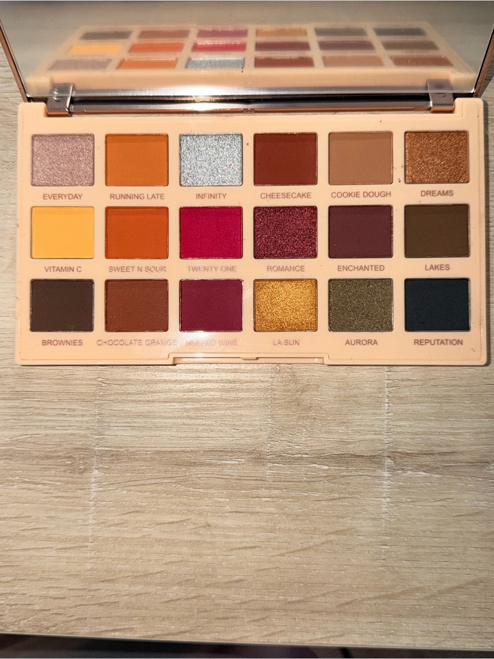 Makeup Revolution Soph X Extra Spice Eyeshadow Palette - Rose Gold